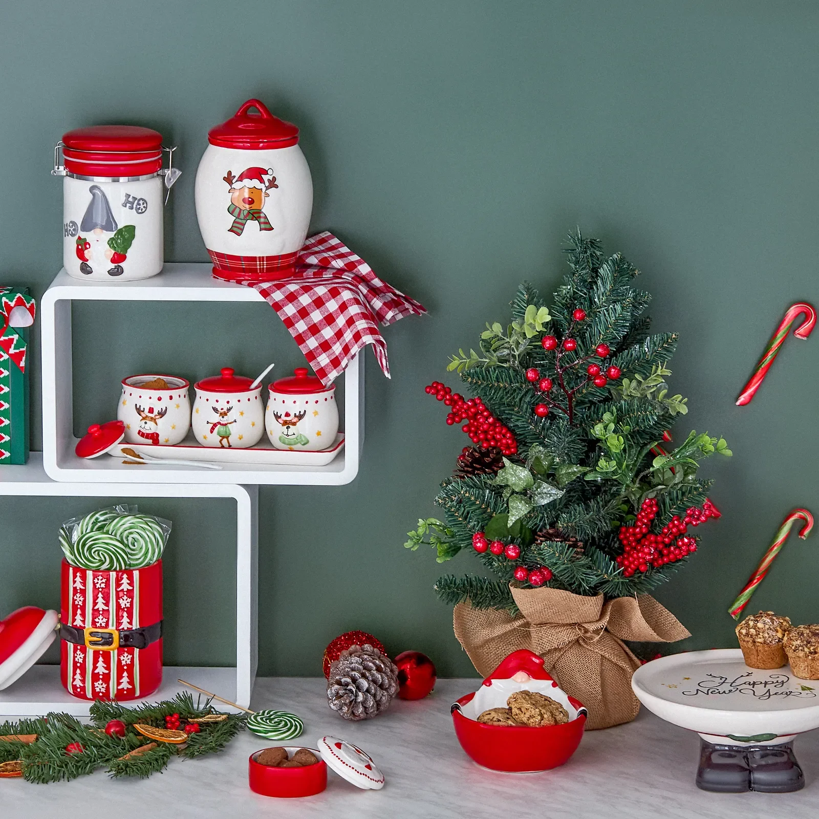 Karaca New Year Christmas Ceramic Cake Stand, 25.2cmx25.2cmx10.6cm, Multi - Image 6