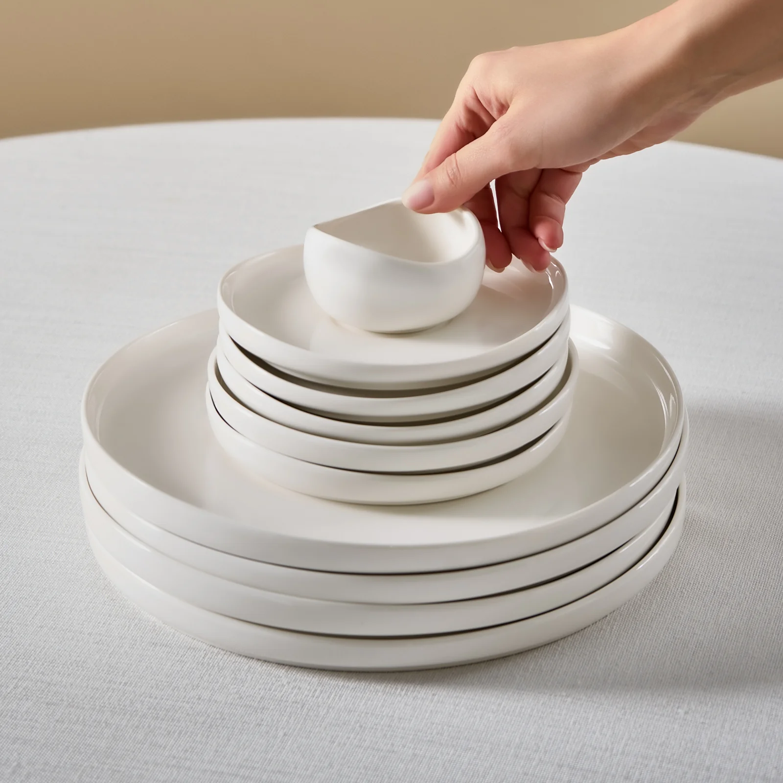 Karaca Bone China Olla 28-Piece Serveware Set for 6 People, White - Image 7