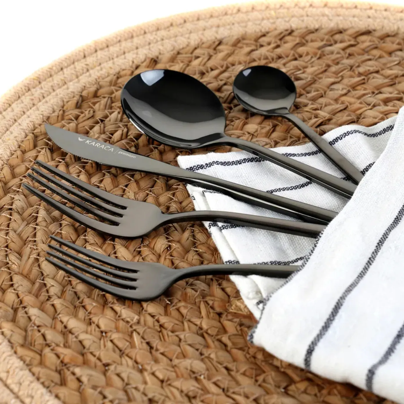 Karaca Orion 30-Piece Stainless Steel Cutlery Set for 6 People, Shiny Black - Image 3