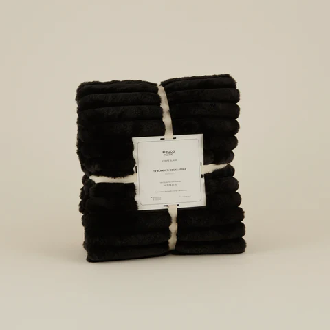 Karaca Rabbit Sherpa TV Blanket, Single, 130x150cm, Black - Image 3