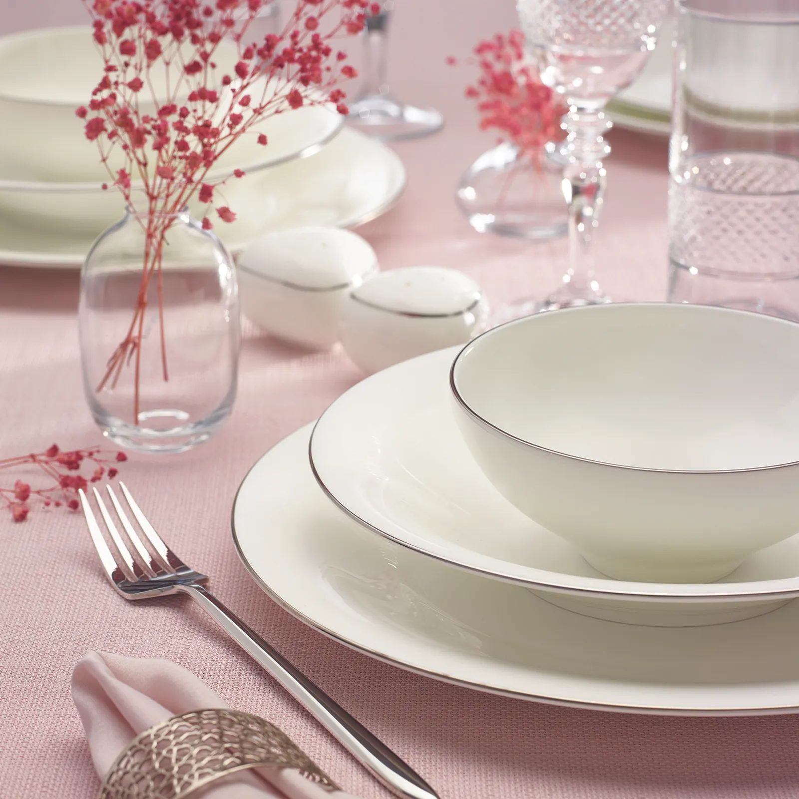 Karaca Red Carpet Collection Fine Pearl Extra Argento 55-Piece Dinner Set for 12 People, Silver White