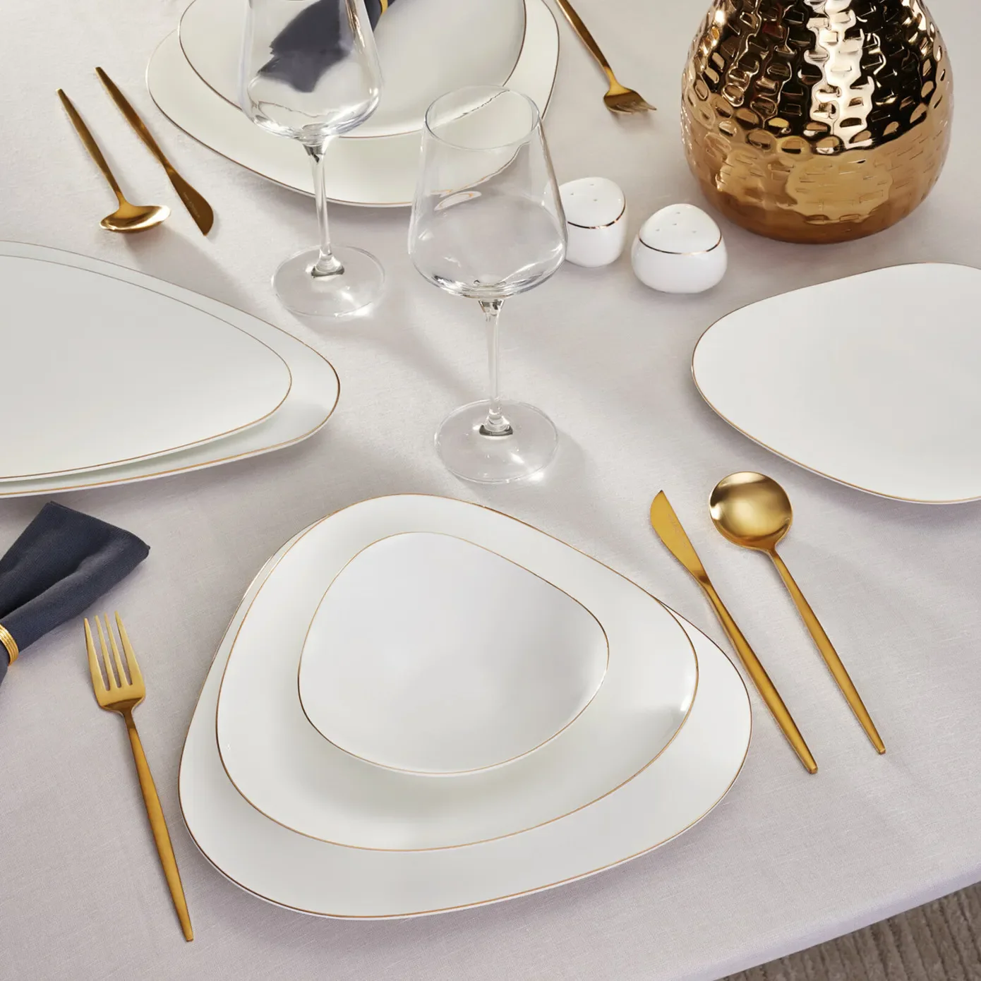 Karaca Red Carpet Collection Fine Pearl Extra Tristan 62-Piece Dinner Set for 12 People, White Gold - Image 8
