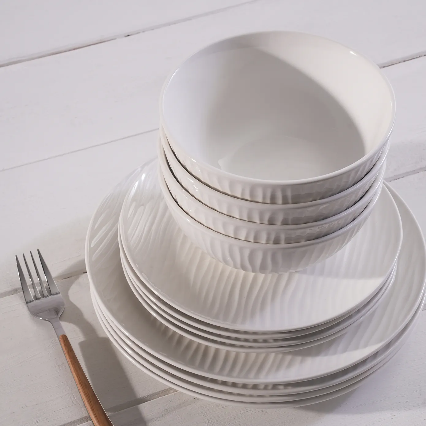 Karaca Ripple 12-Piece Porcelain Dinner Set for 4 People, White - Image 5