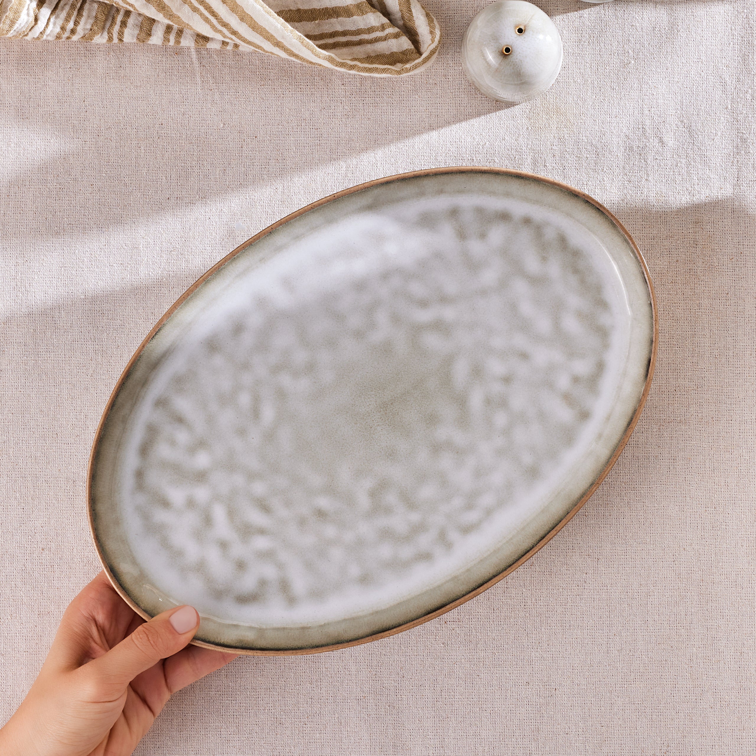 Karaca Rixton Ceramic Serving Platter, 35,5cm, Beige - Image 3