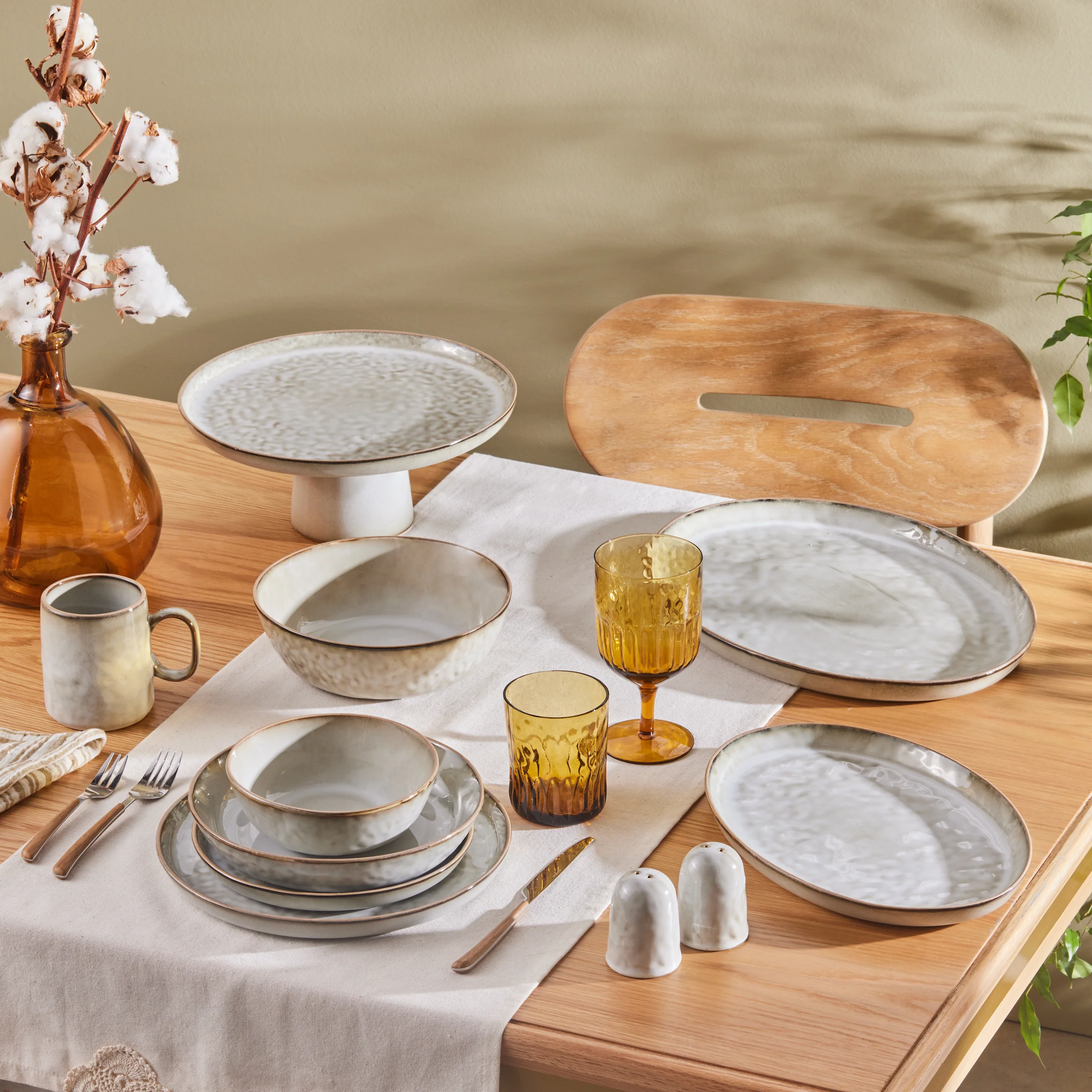 Karaca Rixton Ceramic Serving Platter, 35,5cm, Beige - Image 6