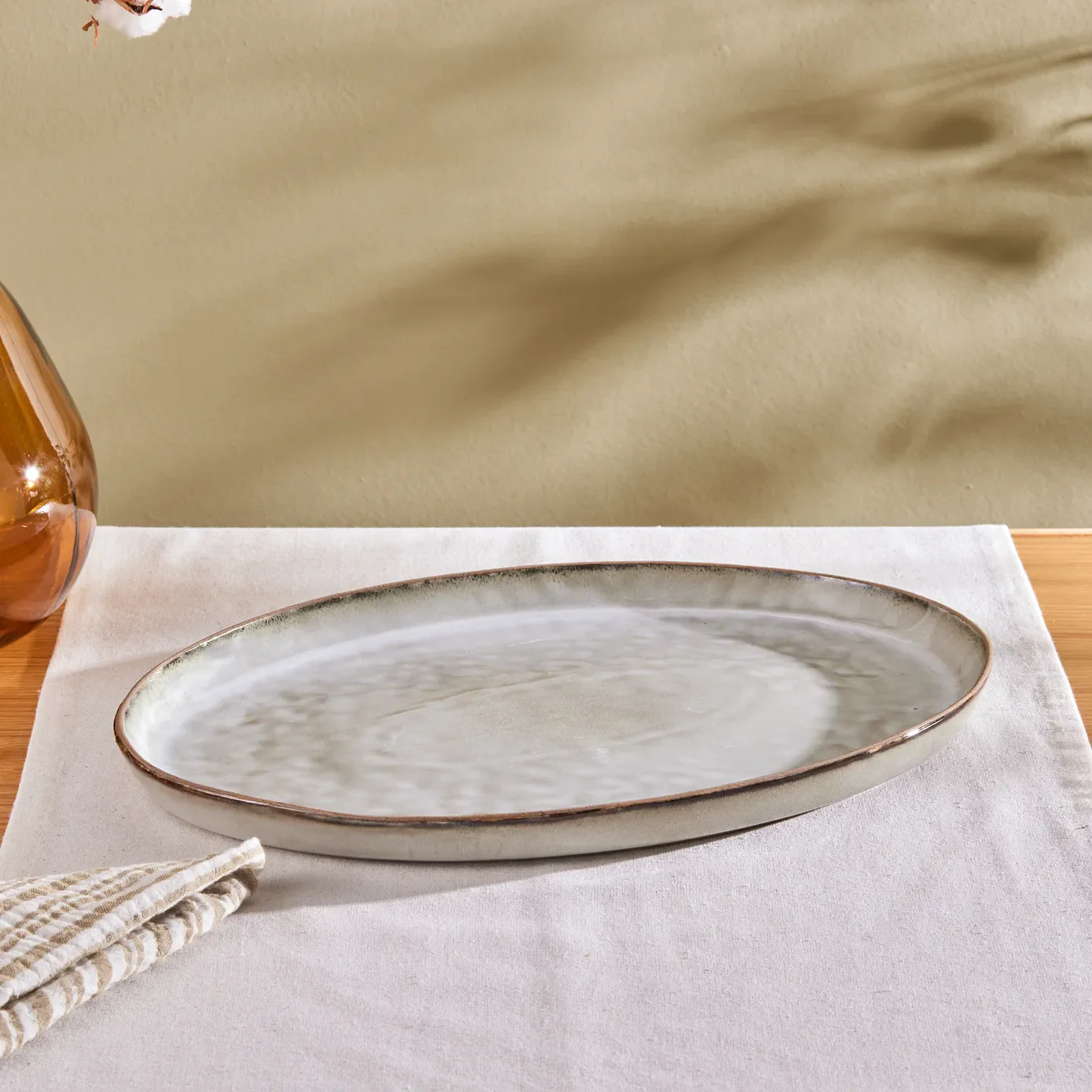 Karaca Rixton Ceramic Serving Platter, 42,6cm, Beige