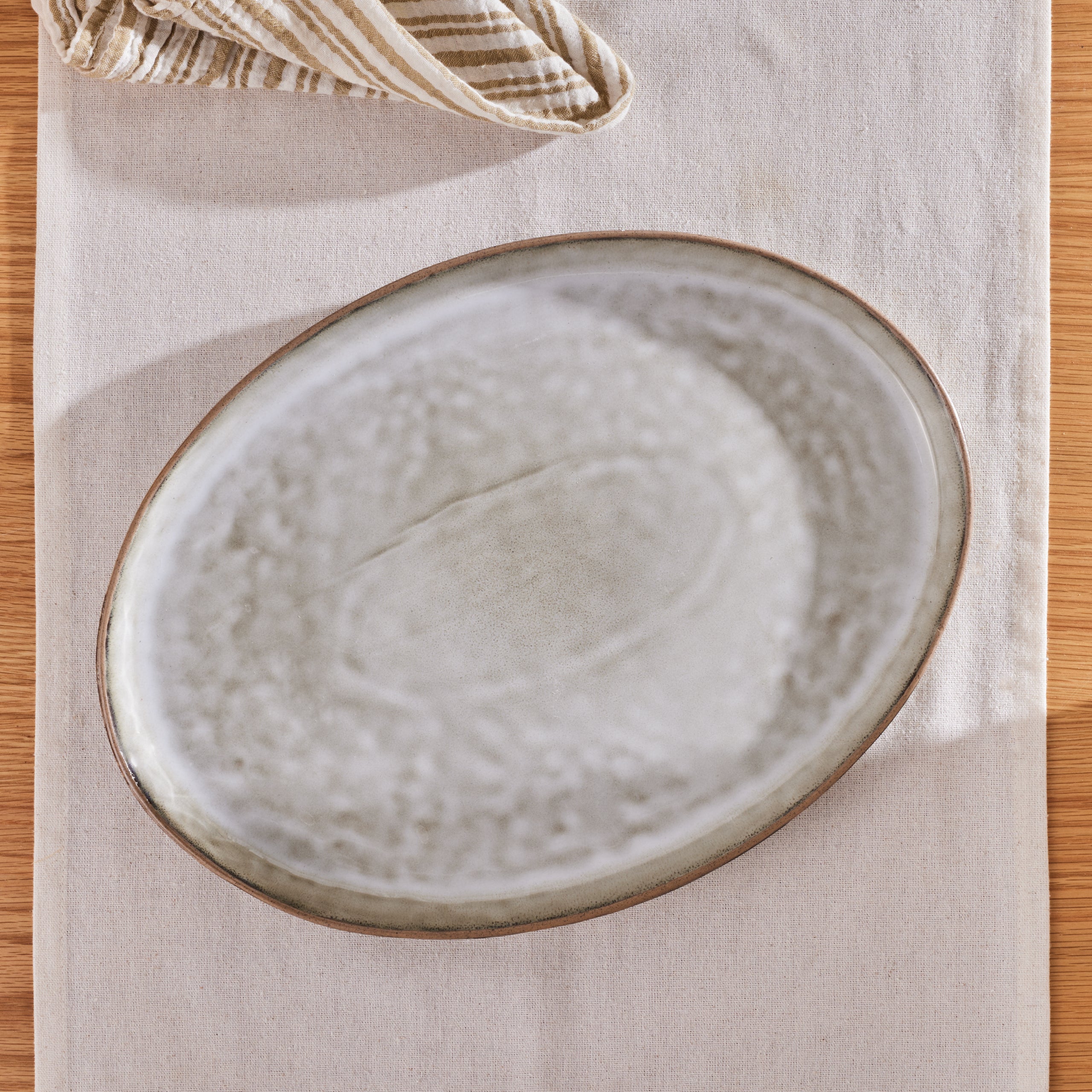 Karaca Rixton Ceramic Serving Platter, 42,6cm, Beige - Image 2