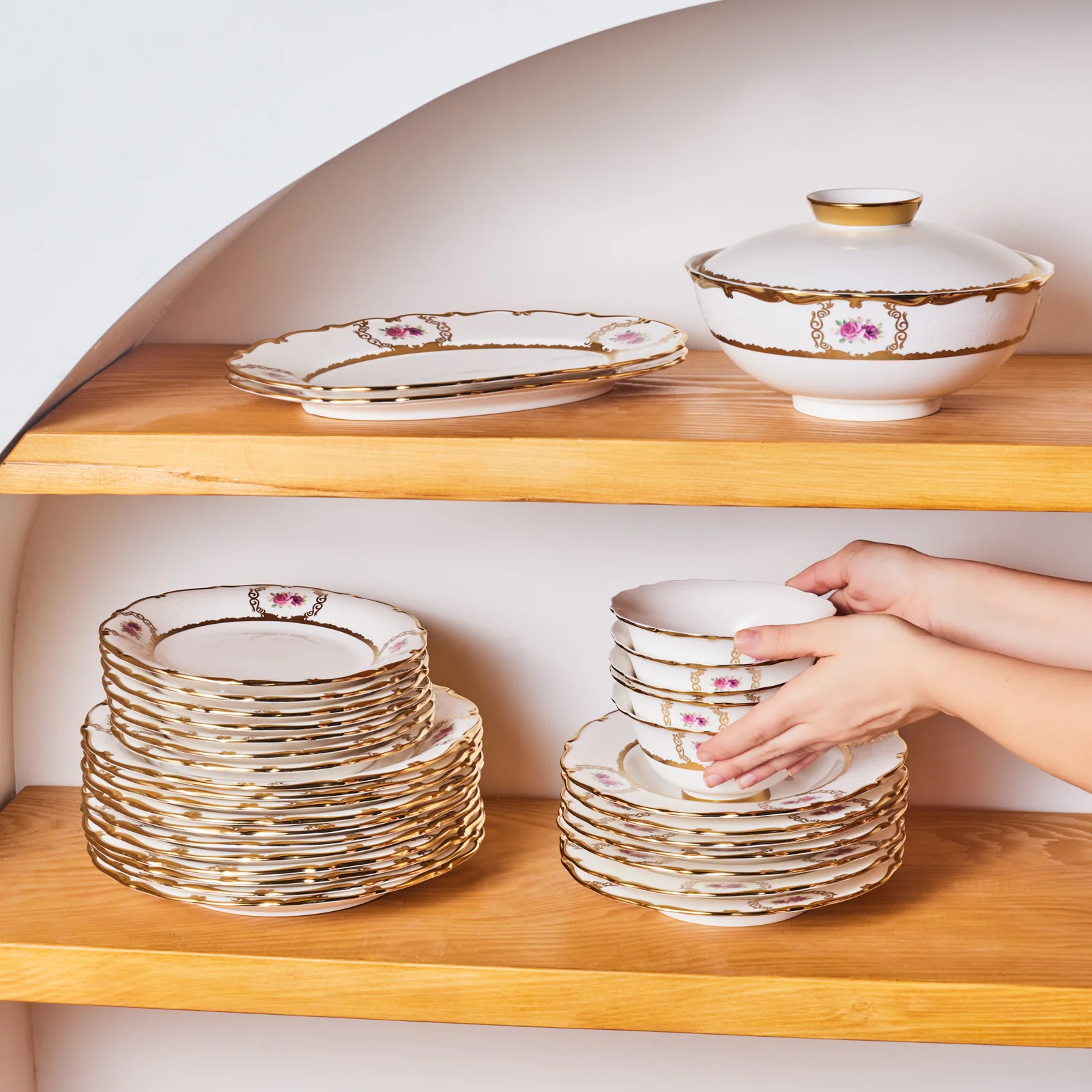 Karaca Royal Bone China Elizabeth 55-Piece Dinner Set for 12 People, Gold - Image 8
