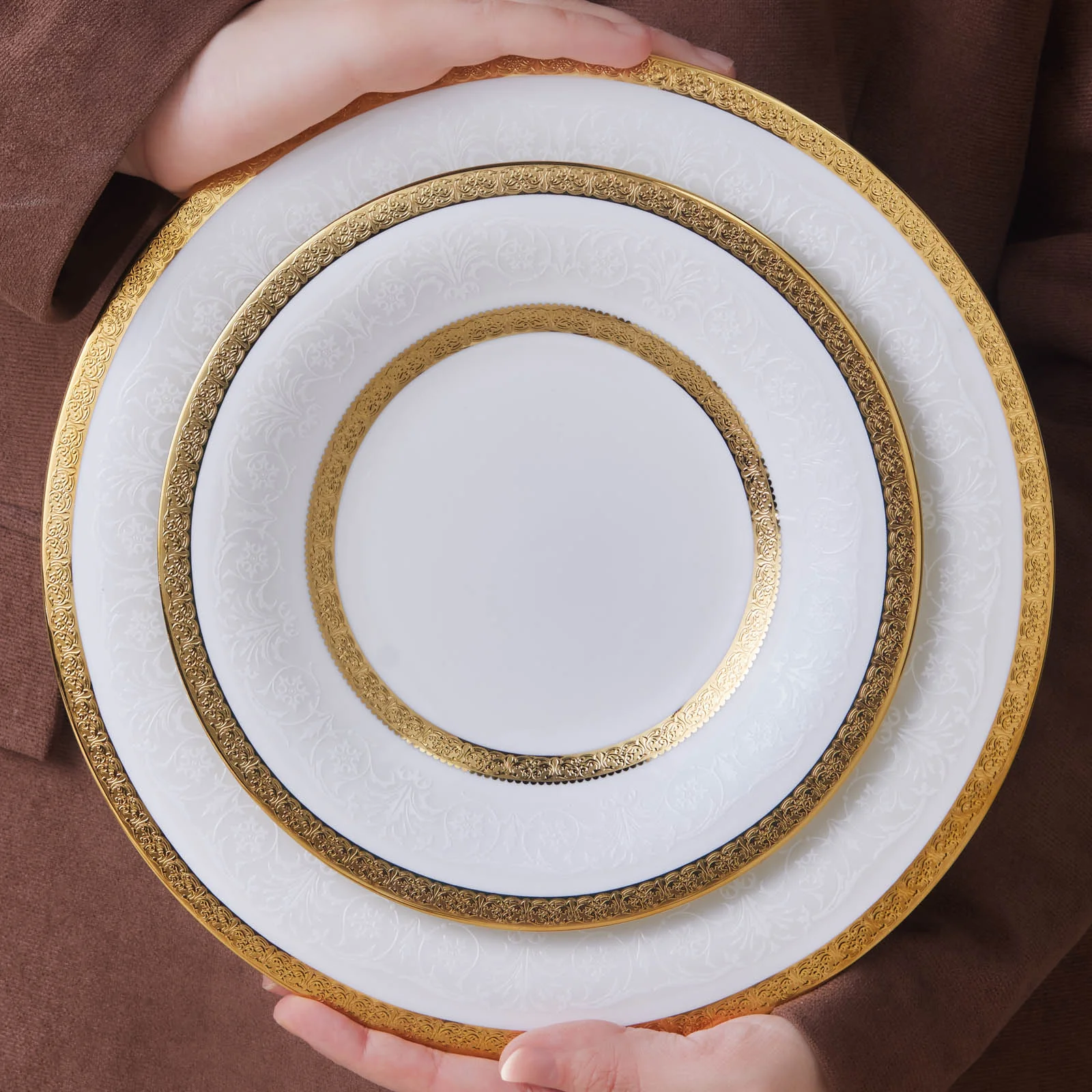 Karaca Royal Bone China Victoria 55-Piece Dinner Set for 12 People, Gold - Image 6