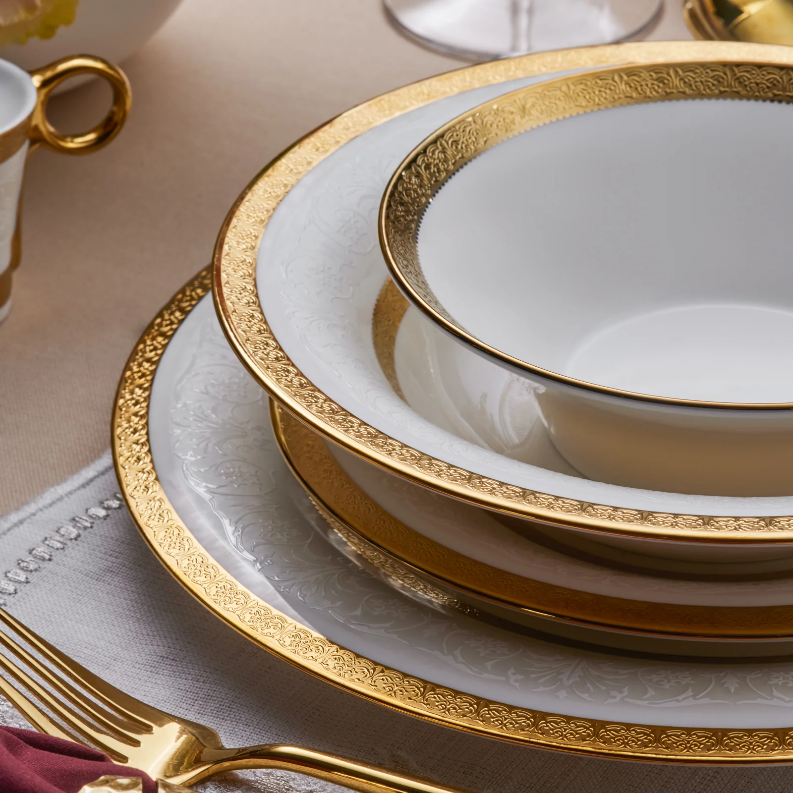 Karaca Royal Bone China Victoria 55-Piece Dinner Set for 12 People, Gold - Image 7