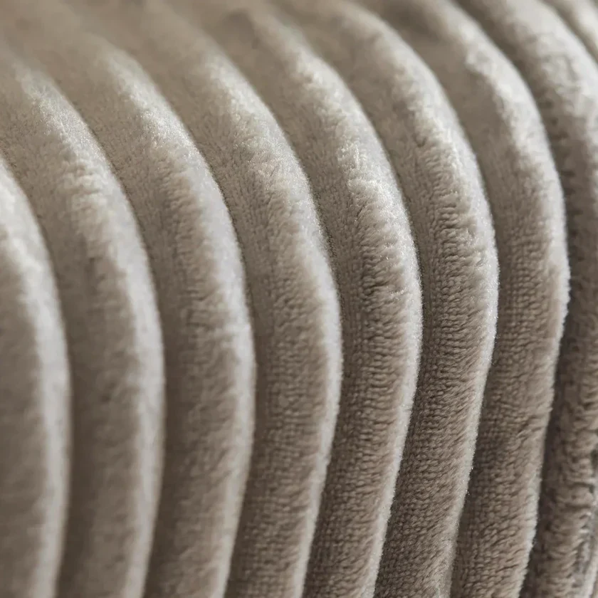 Karaca Ruby Stripe Wellsoft TV Blanket, 130x150cm, Grey - Image 3