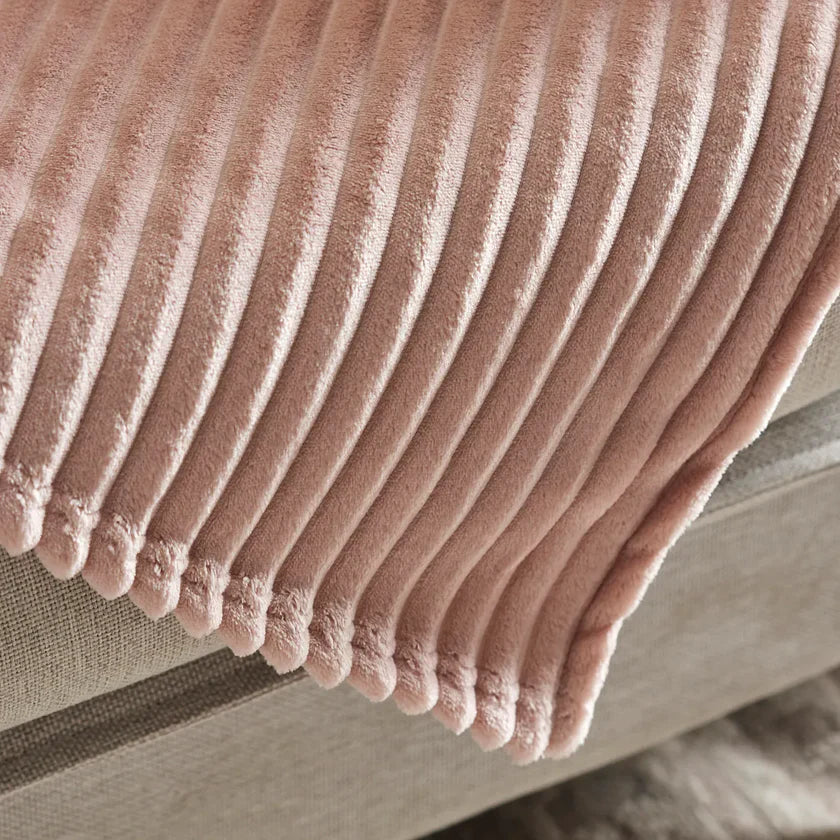 Karaca Ruby Stripe Wellsoft TV Blanket, 130x150cm, Pink - Image 2