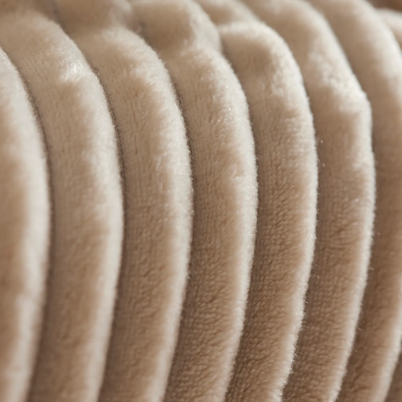 Karaca Ruby Stripe Wellsoft Blanket, Single, Ecru - Image 3