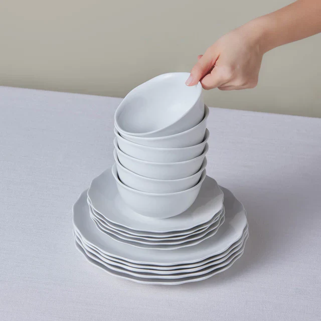 Karaca Scalloped 18-Piece Porcelain Dinner Set for 6 People, White - Image 9