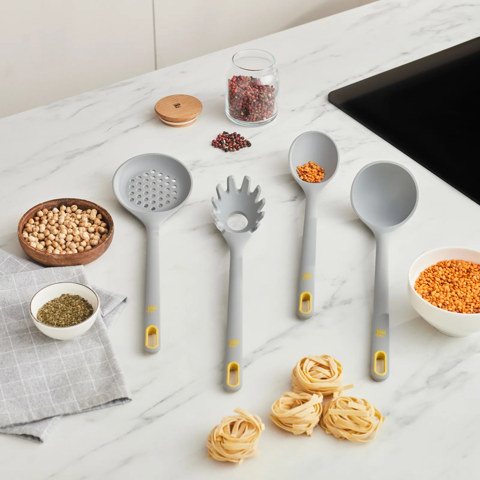 Karaca Silva Silicone Spoon, 33,5cm, Grey - Image 5