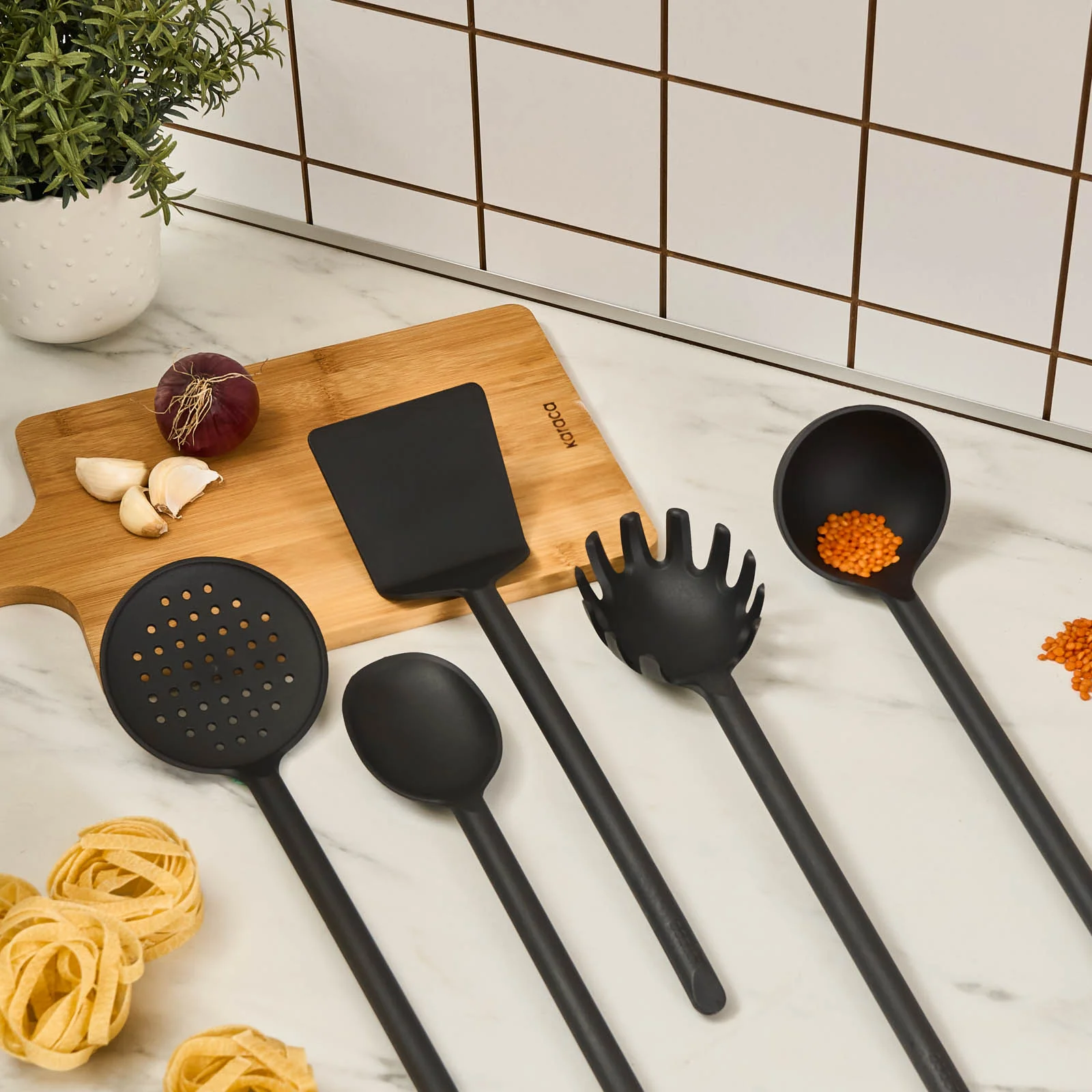 Karaca Simple 5-Piece Utensil Set, Black