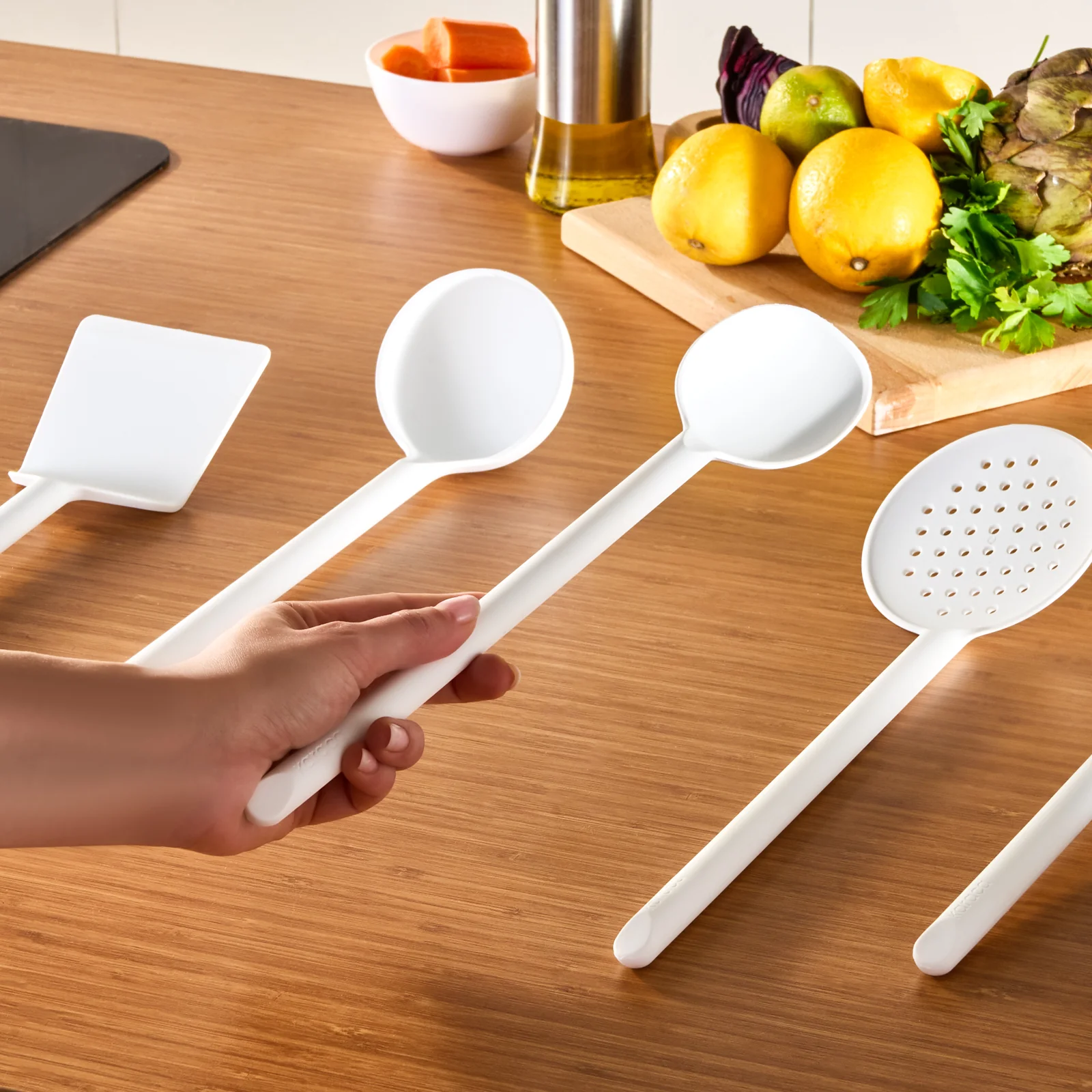 Karaca Simple 5-Piece Utensil Set, White - Image 4