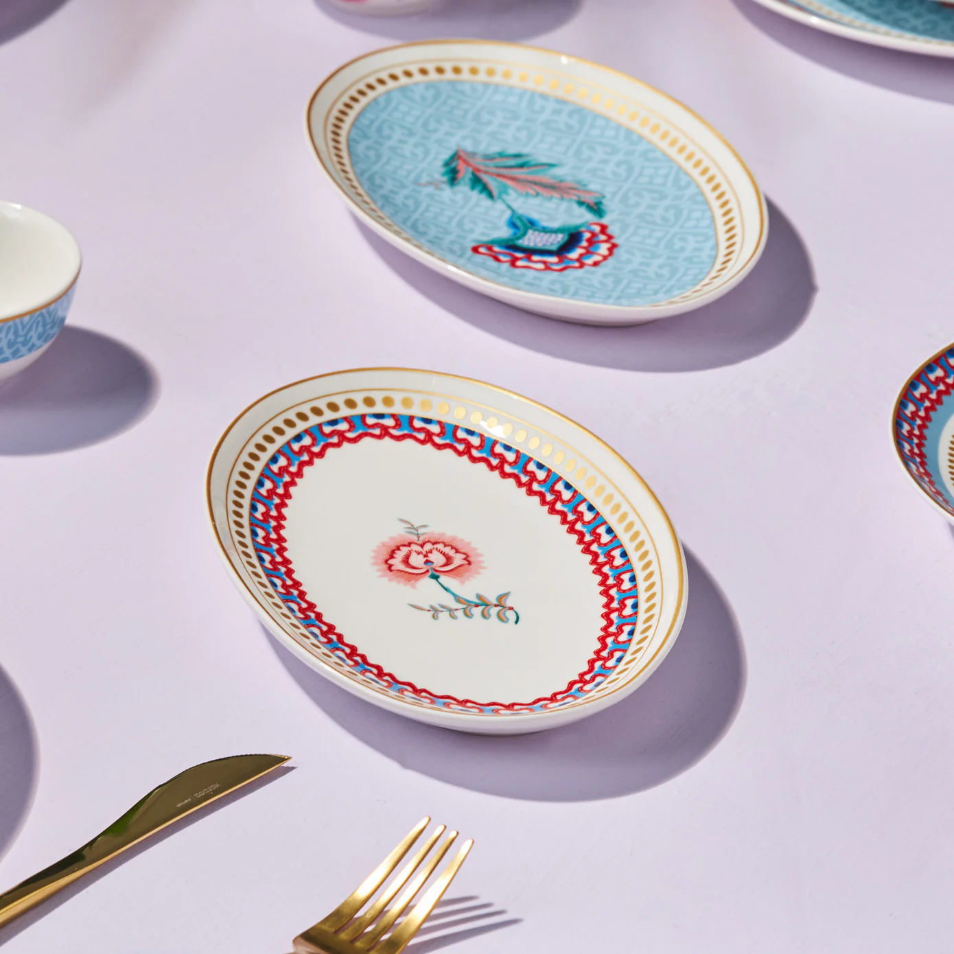 Karaca Forever Bone China Spello 26-Piece Serveware Set for 6 People, Blue - Image 7