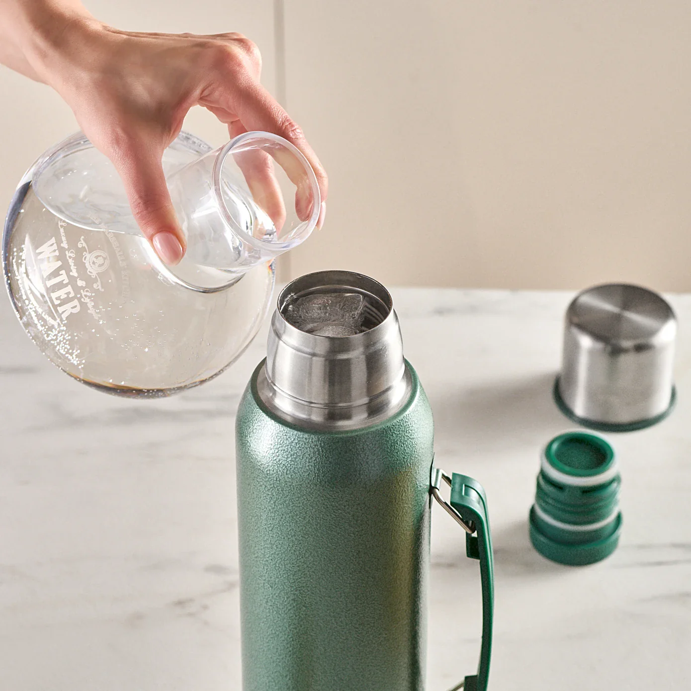 Karaca Stansteel Leak-Proof Flask, 1.3L, Green - Image 2