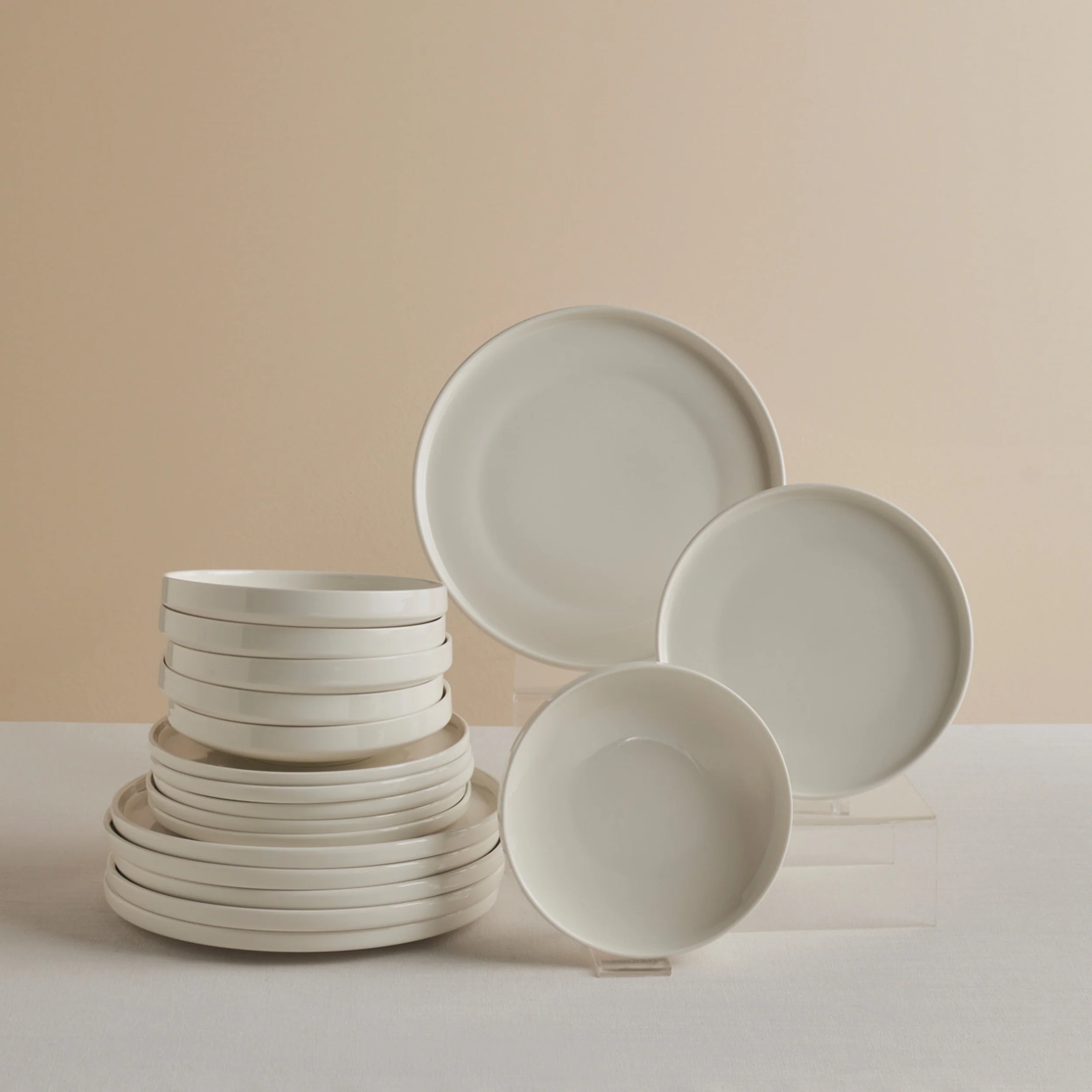 Karaca Stream Bone China Felix XL 18-Piece China Dinner Set for 6 People, White