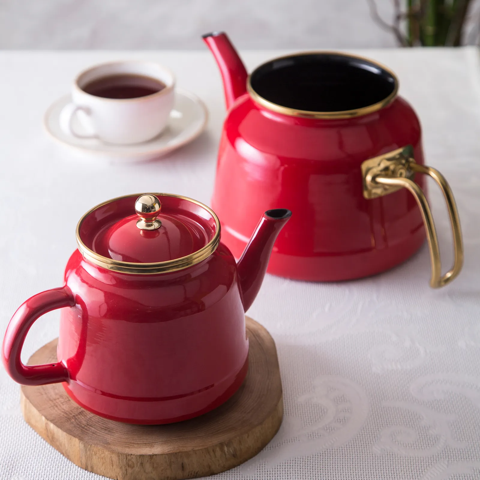 Karaca Troy Enamel Induction Teapot, 28cm, Red Gold - Image 3