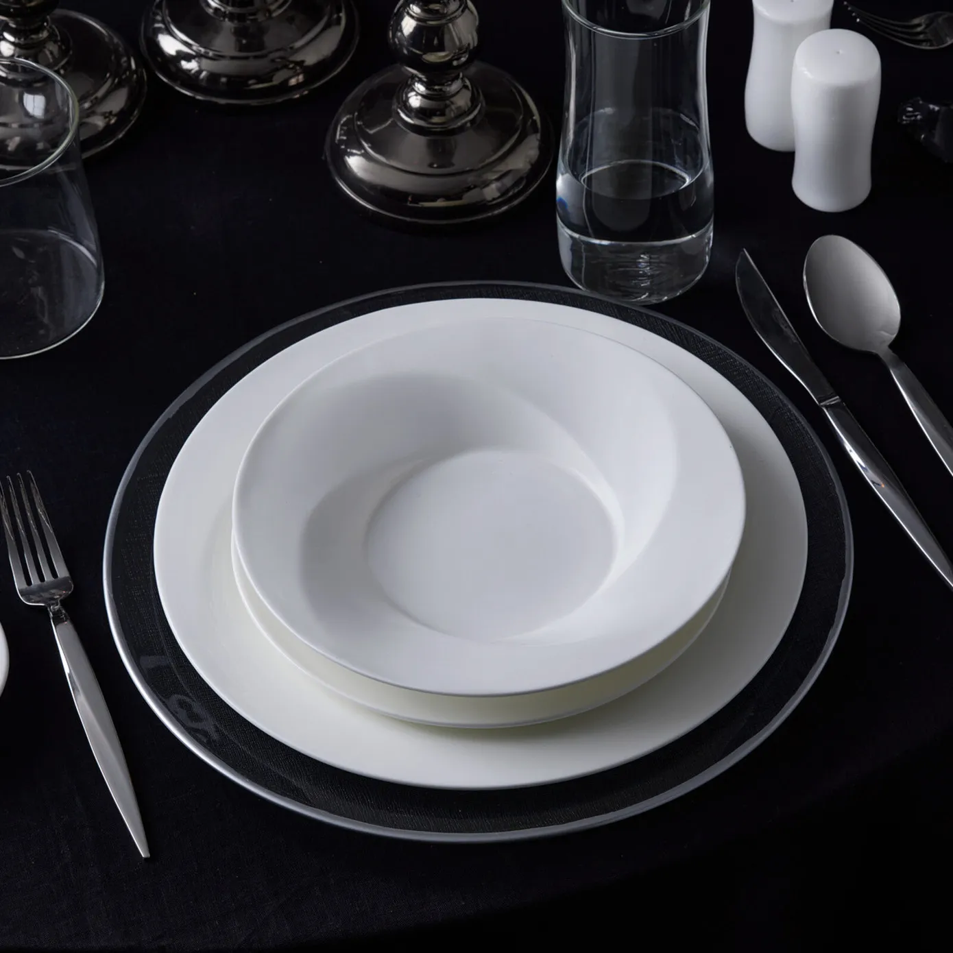 Karaca X Sarıyer Design Vortex 28-Piece Fine Pearl Dinner Set for 6 People, White - Image 6