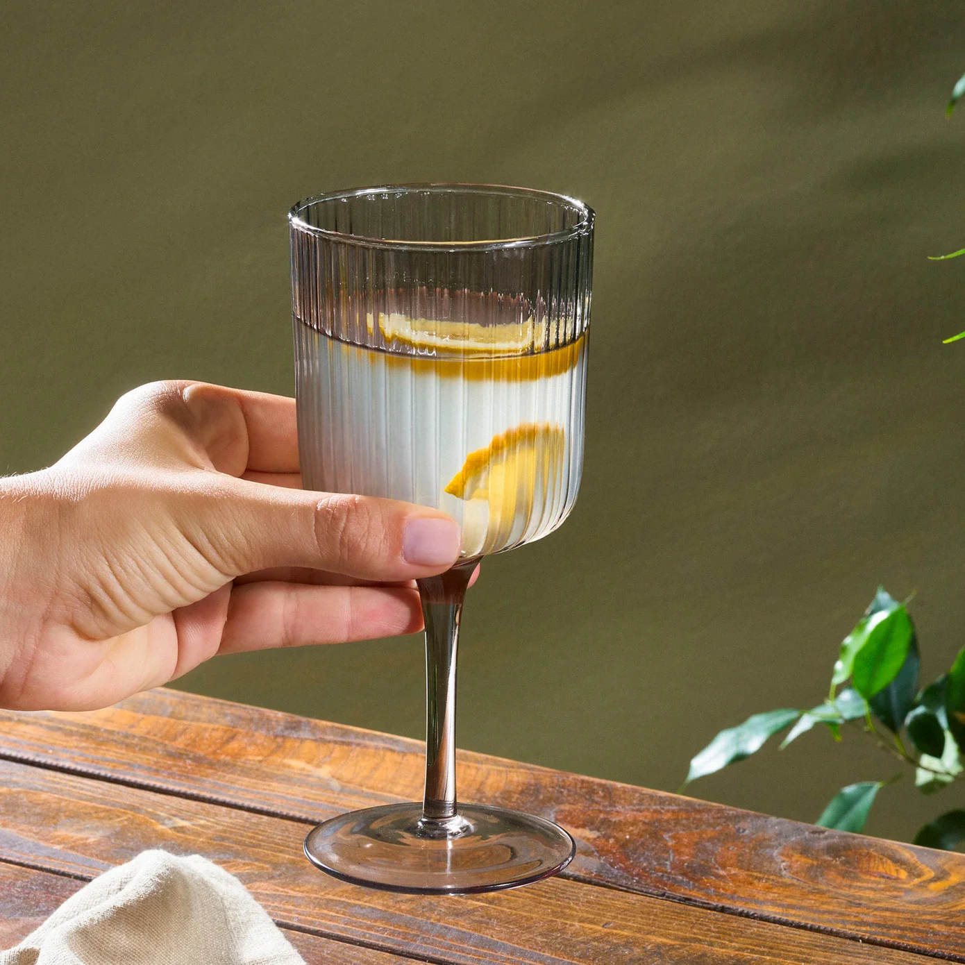 Karaca Zenith Wine Glass, 200ml, Grey - Image 3