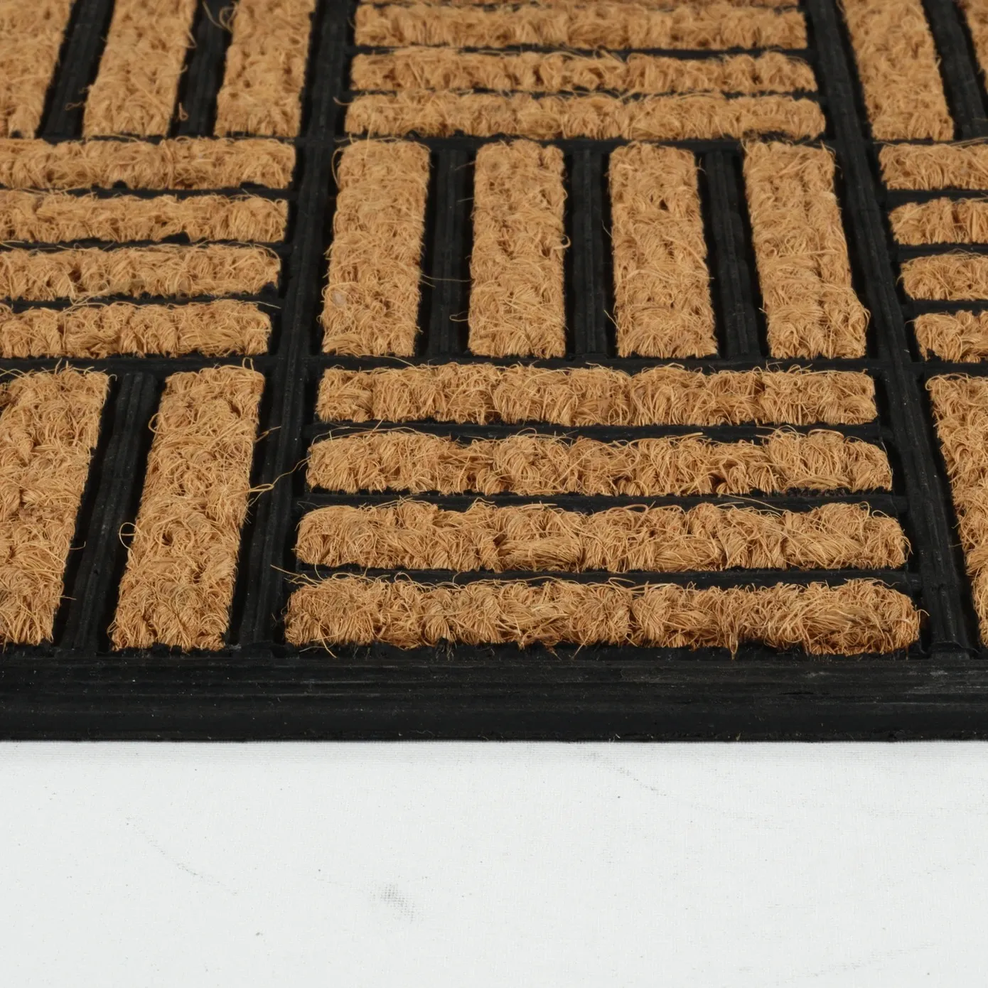 Kaşmir Rugs 7/24 Rubber-Striped Coco Door Mat, 45cmx75cm, Multi - Image 3