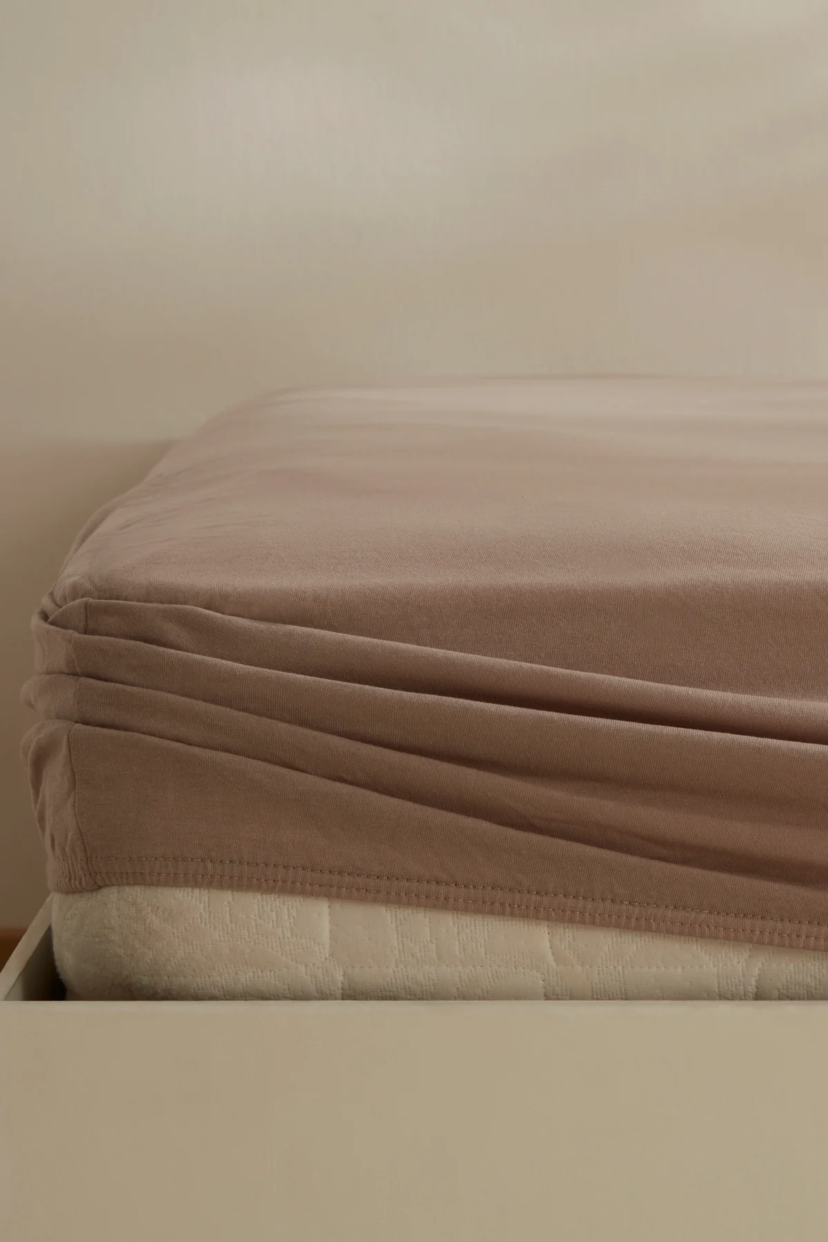 Karaca Home Jersey 100% Turkish Cotton Fitted Sheet, 100x200+30cm, Beige - Image 3