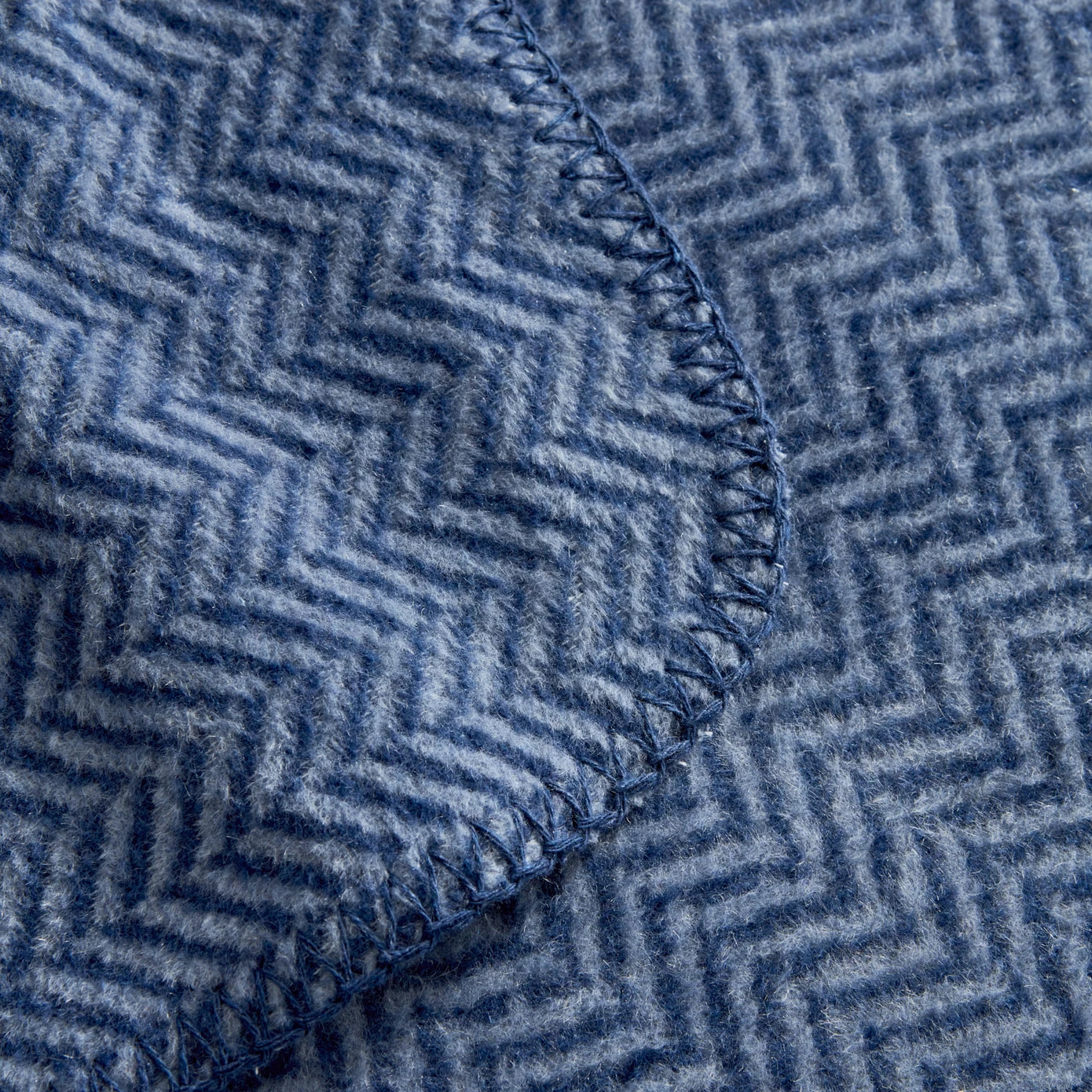 Karaca Home Sandra Herringbone Pattern Blanket, 200x220cm, Double, Indigo - Image 5