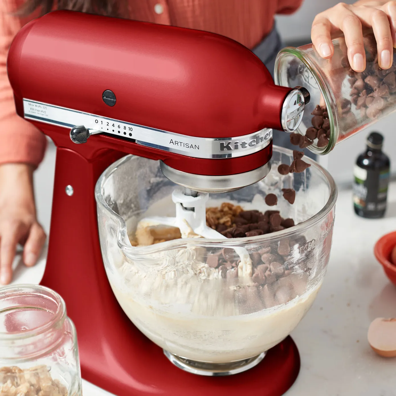 KitchenAid Artisan Tilt-Head Stand Mixer, 4.8L, 300W, Empire Red - Image 3