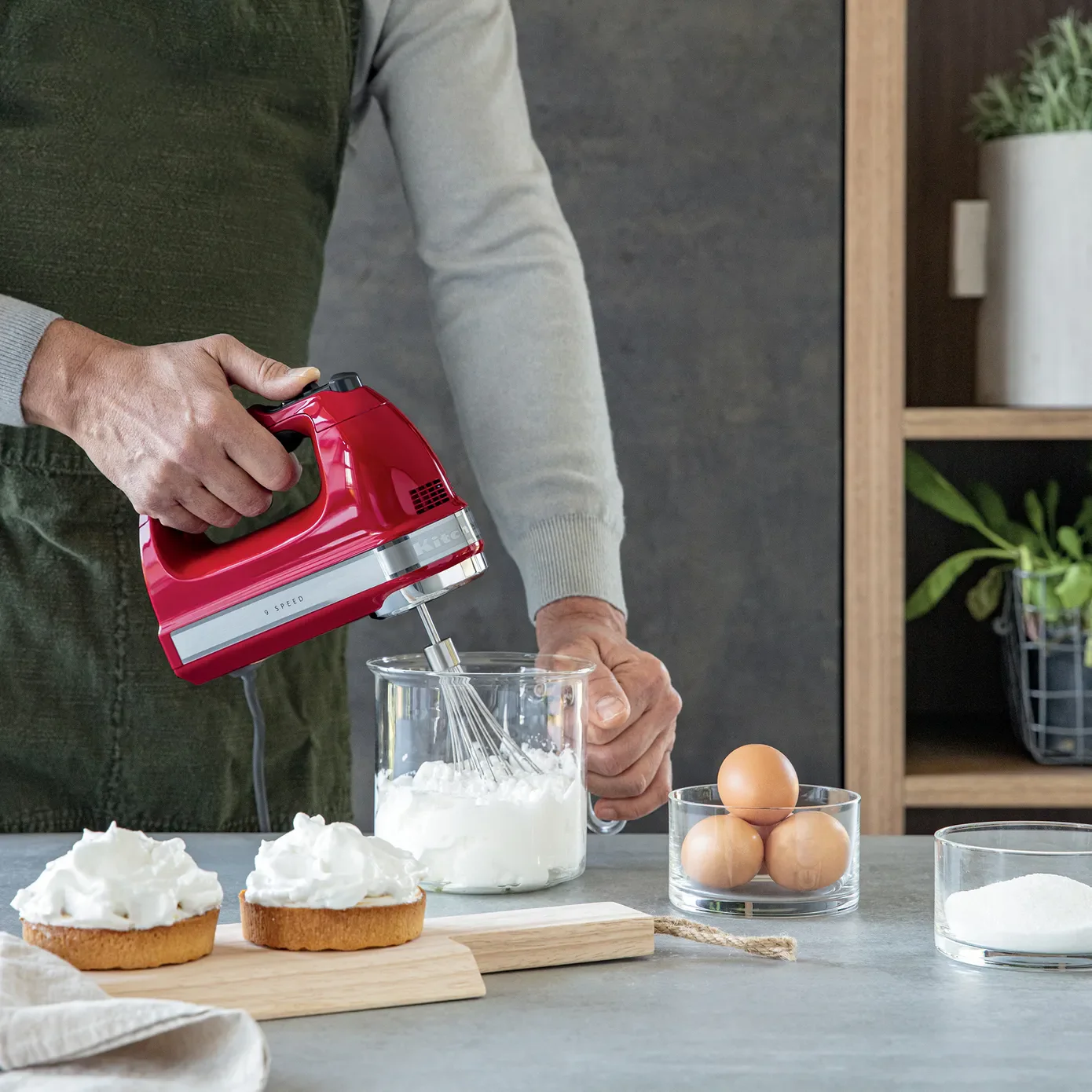 KitchenAid Hand Mixer, 4.8L, 300W, Empire Red - Image 2