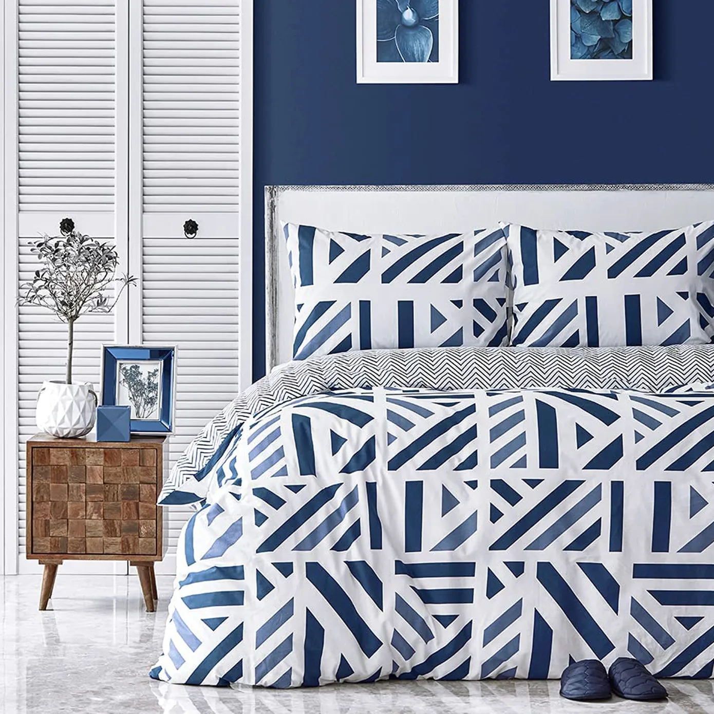 Nautica Home Orion 100% Turkish Cotton Duvet Cover Set, King, 230cmx220cm, Navy Blue White