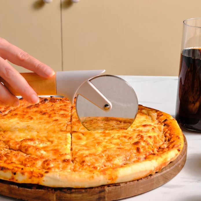Karaca x Refika Pizza Slicer with Wooden Handle, Gray - Image 3