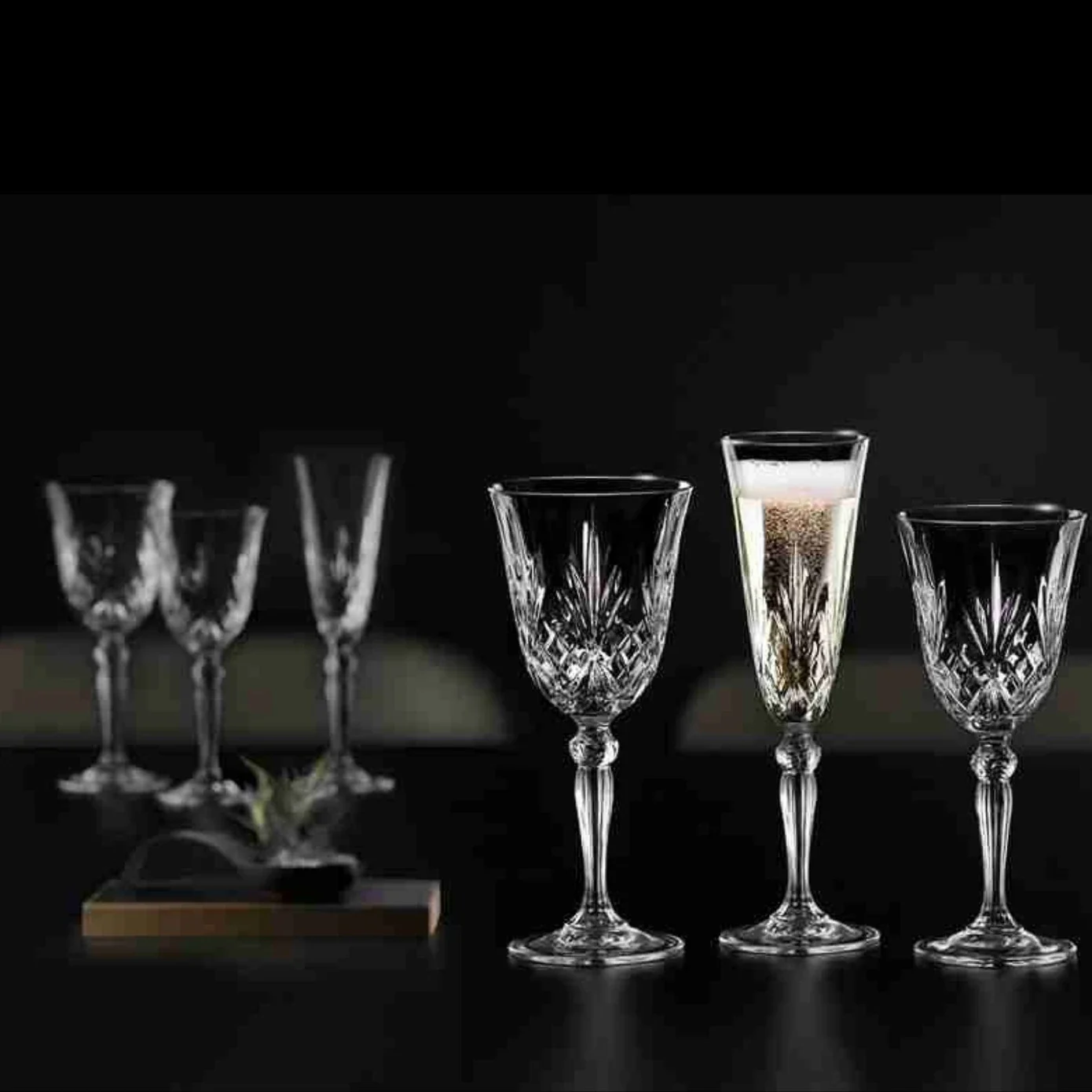Rcr Melodia 6-Piece Crystal Wine Glass Set, 270ml, Clear - Image 4