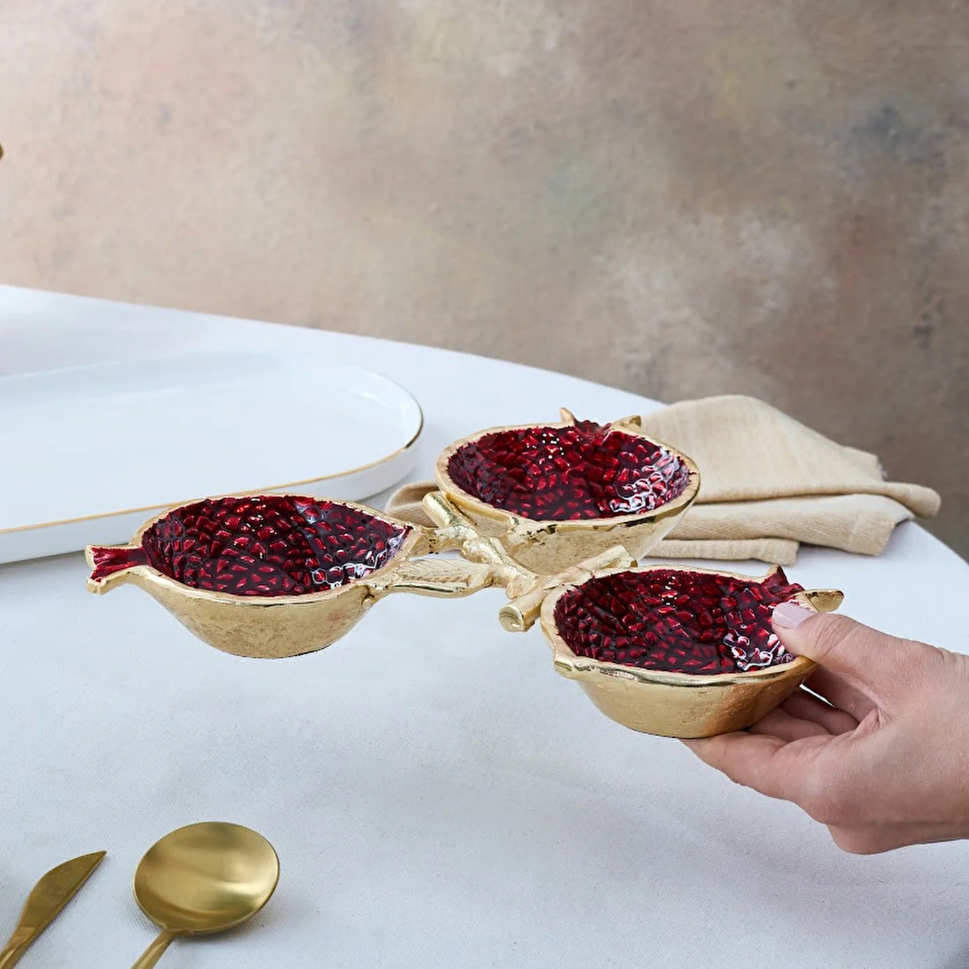 Karaca Tina 3-Piece Decorative Snack Bowl, Gold - Image 3