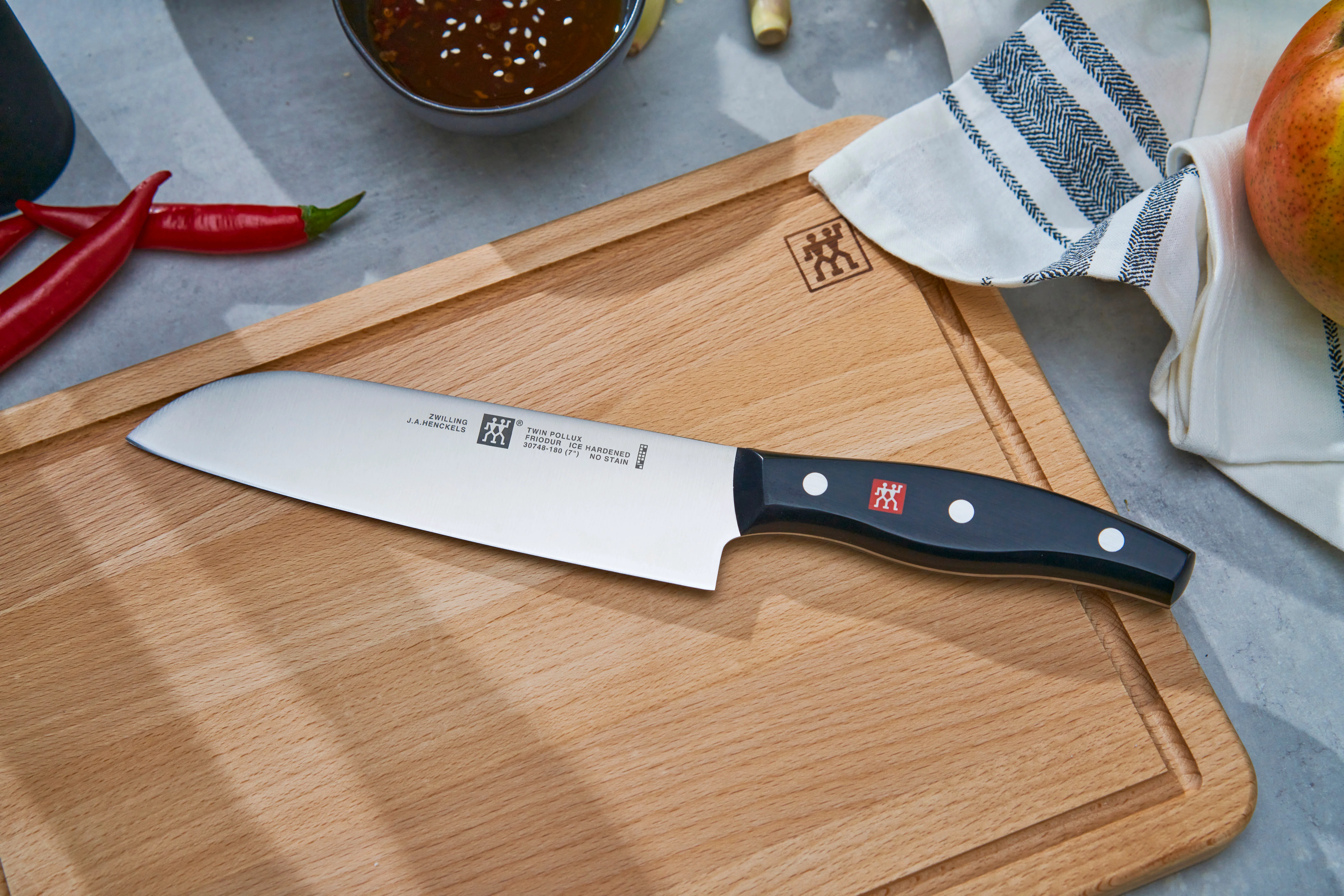 Zwilling Twin P. Santoku Knife, 18cm, Grey - Image 2